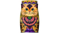 Savanna Gold Cat Gift Tin 135g – part of Lunya's Christmas 2026 range