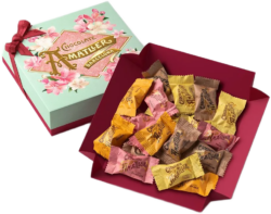 Chocolate Amatller Flors gift box 144g – part of Lunya's Christmas 2026 range